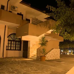 Palm Tree Psakoudia